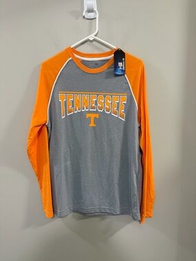 NWT Men's Colosseum Tennessee Long Sleeve Raglan in Gray and Orange. Size Medium